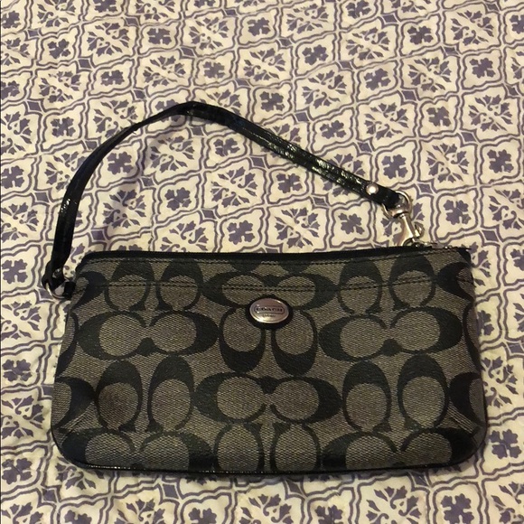 Coach Handbags - Gentle used wristlet coach wallet